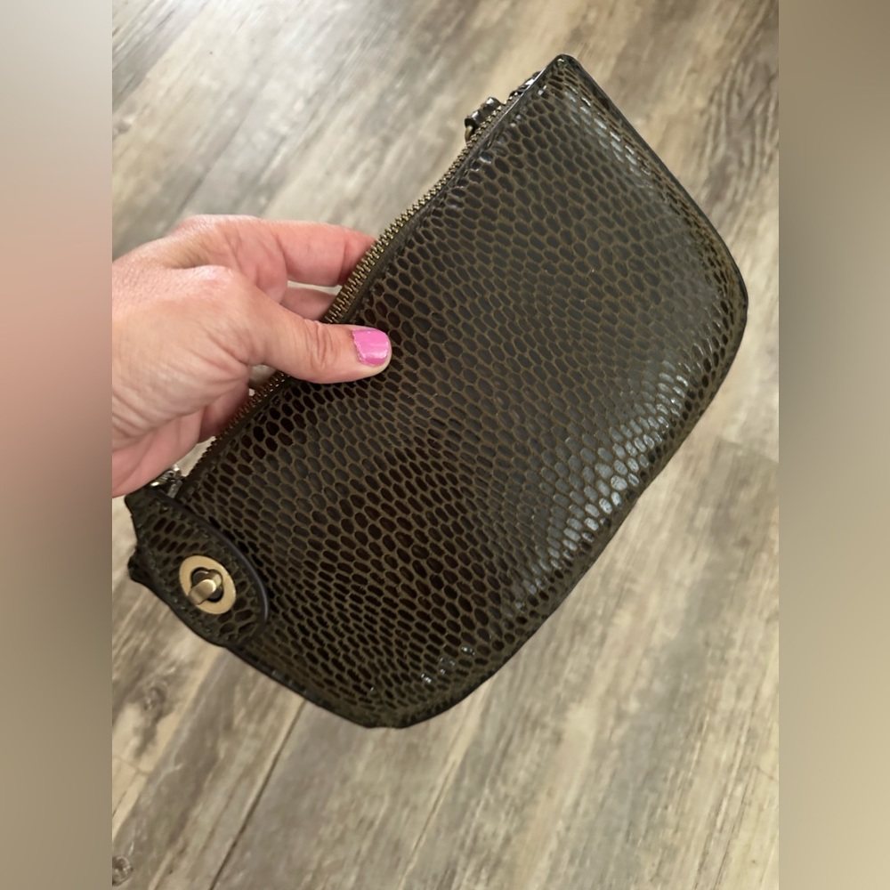 Joy Susan Crossbody~Wristlet~Clutch… Brown python pattern with gold hardware.
